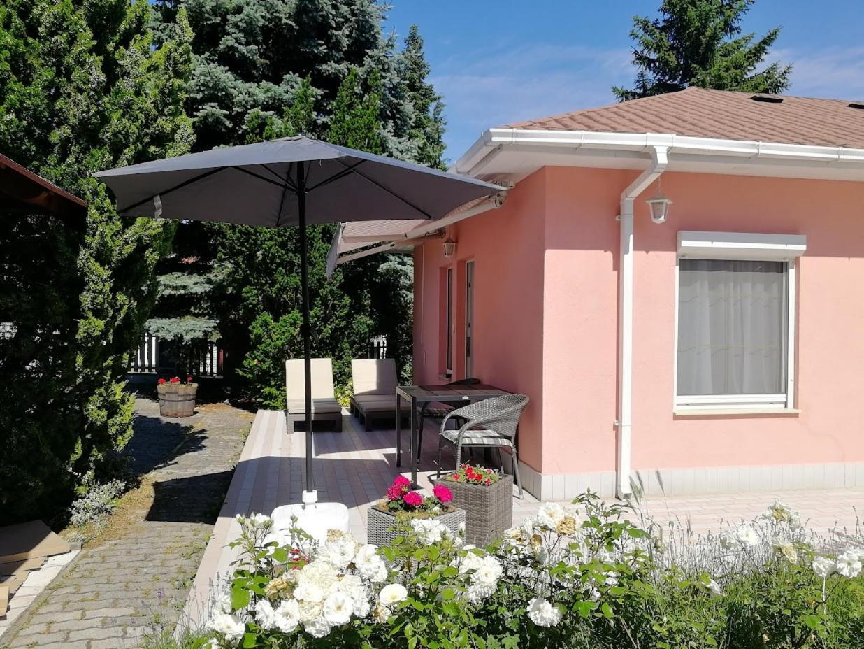 Feszek Apartmanhaz Vonyarcvashegy Exterior photo