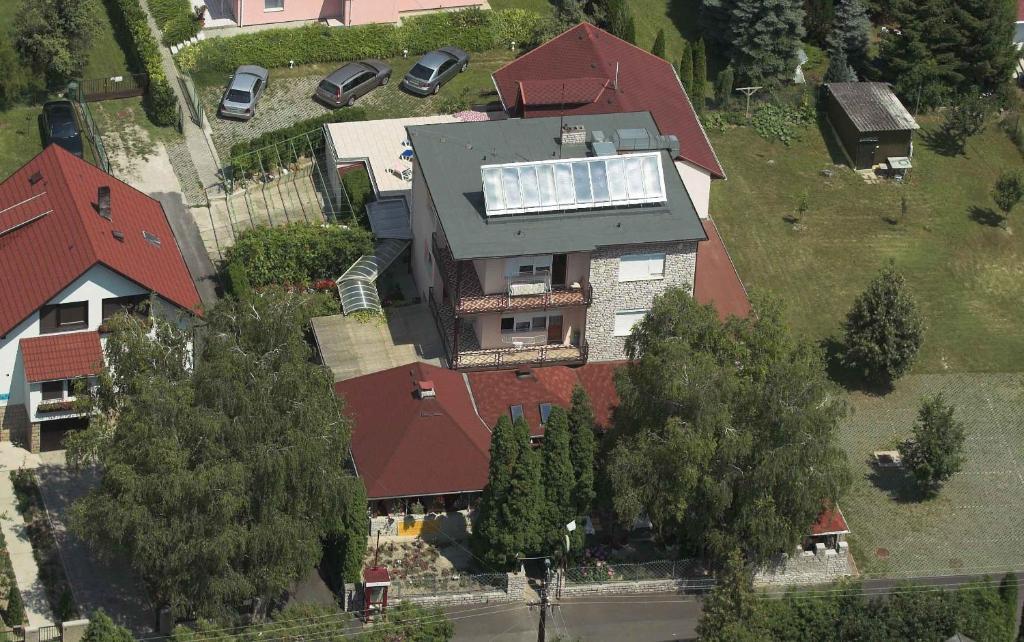 Feszek Apartmanhaz Vonyarcvashegy Exterior photo